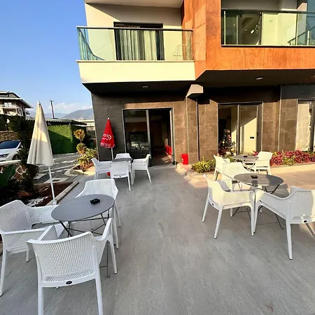 Silence Garden Apartment